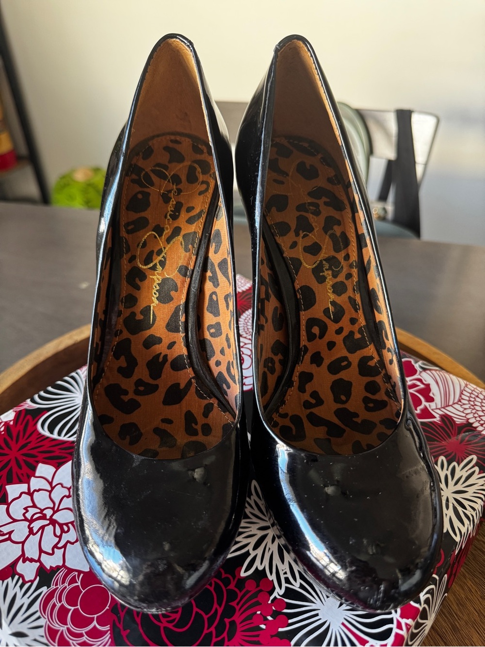 Jessica Simpson Size 8 1/2 Black Round Toe Platform Pumps